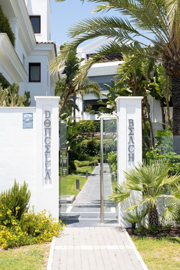 Frontline Ground Floor With Private Garden, Doncella Beach. Appartement